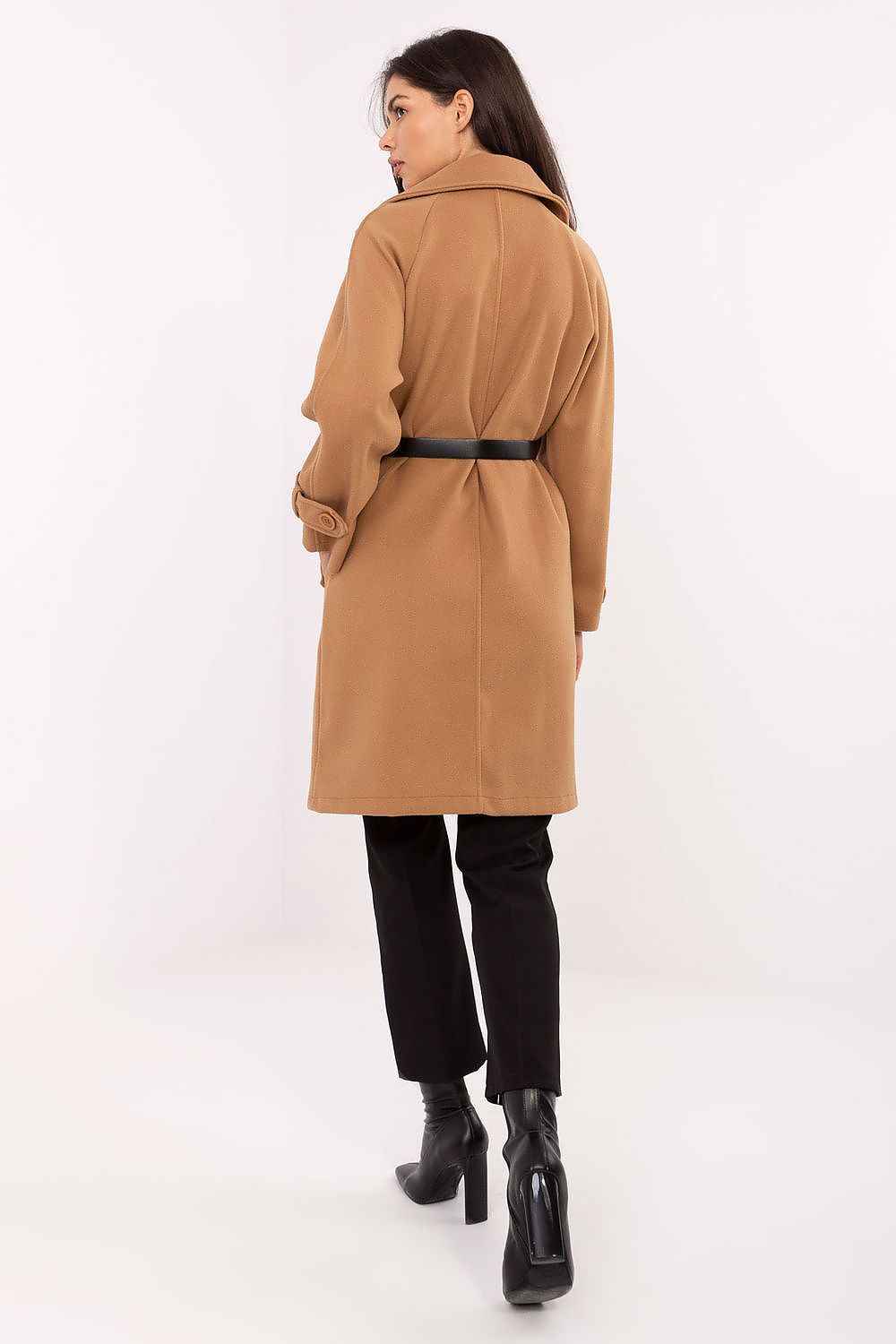 Coat model 217136