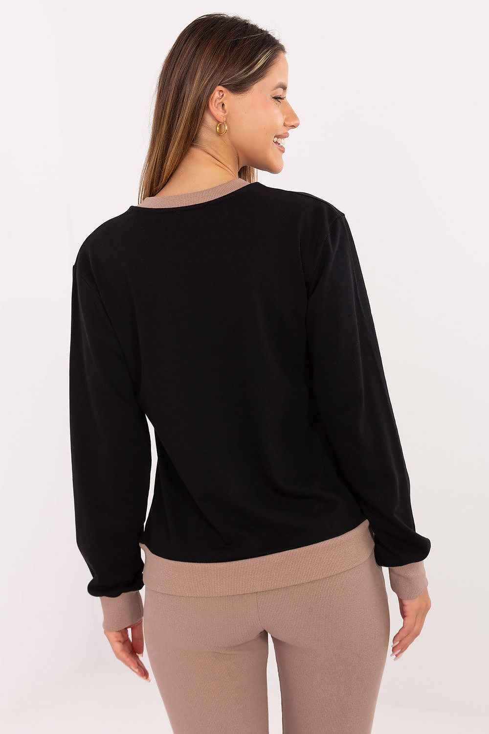 Sweatshirt model 217304
