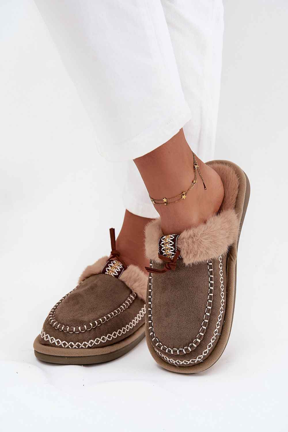 Slippers model 217485