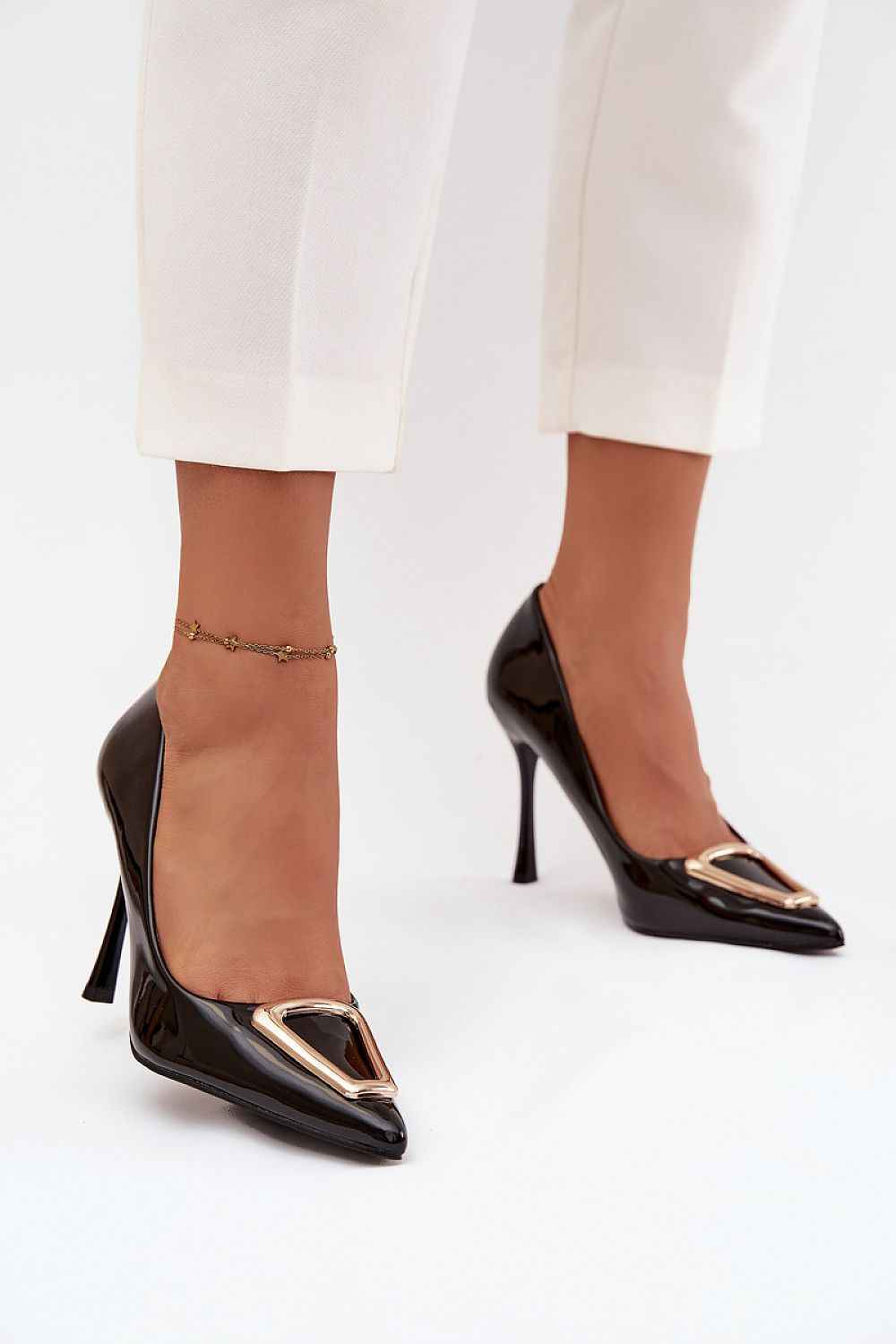 High heels model 217847