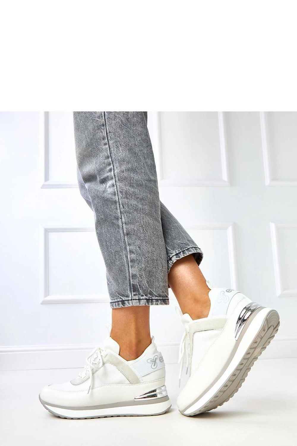 Sport Shoes model 217946