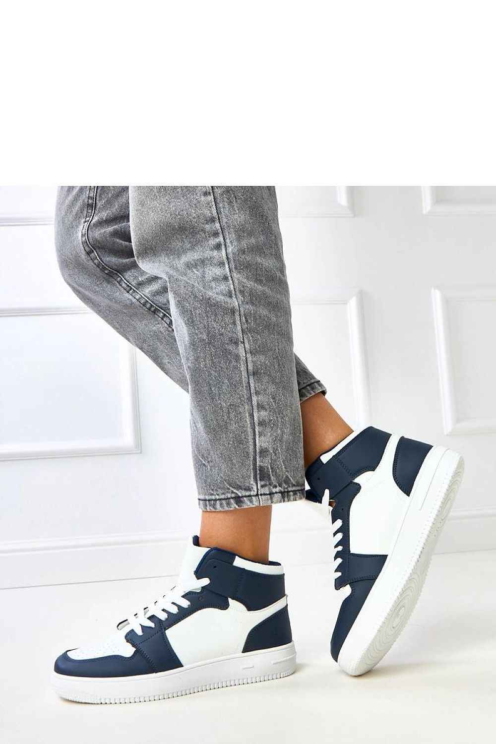 Sport Shoes model 217952