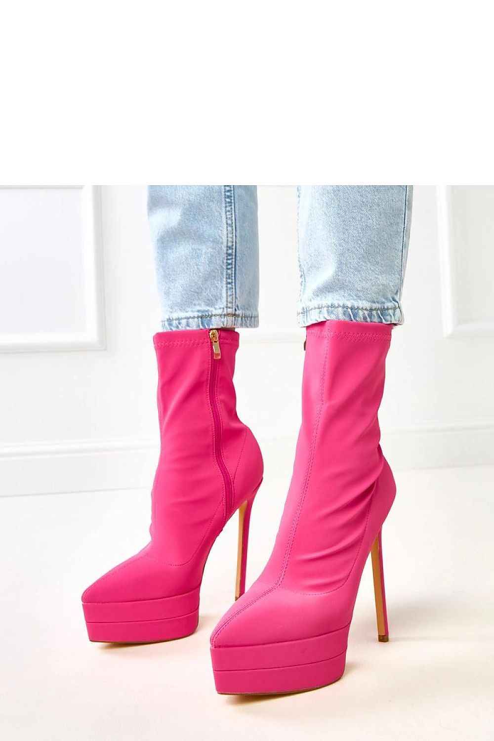 Heel boots model 217958