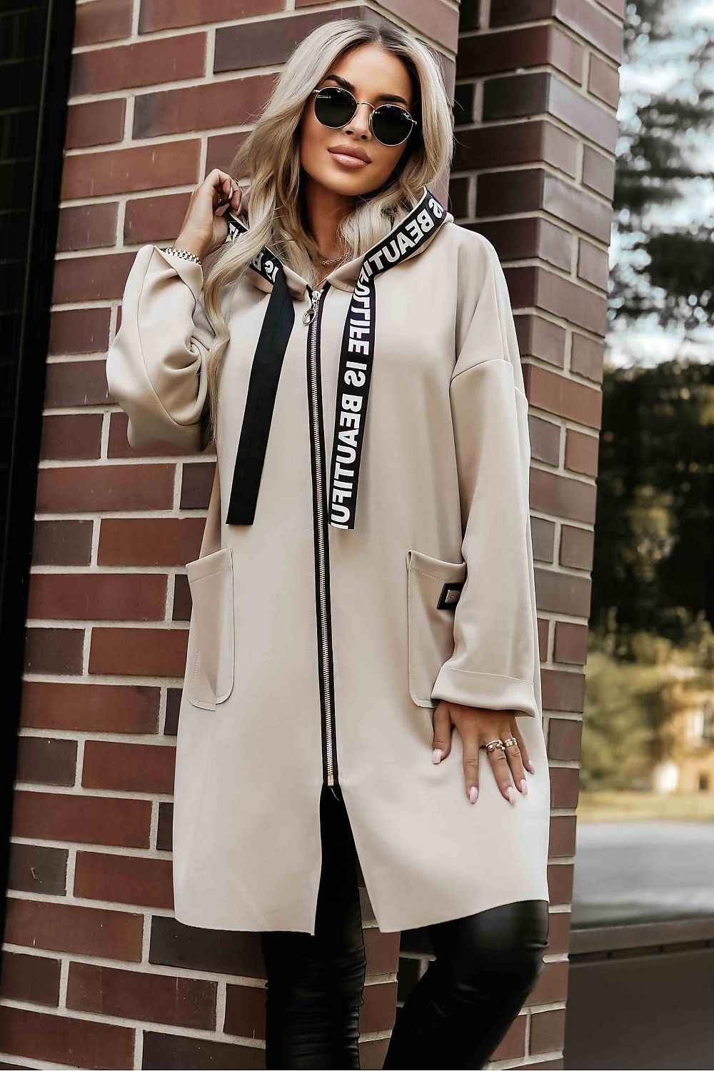 Coat model 218112