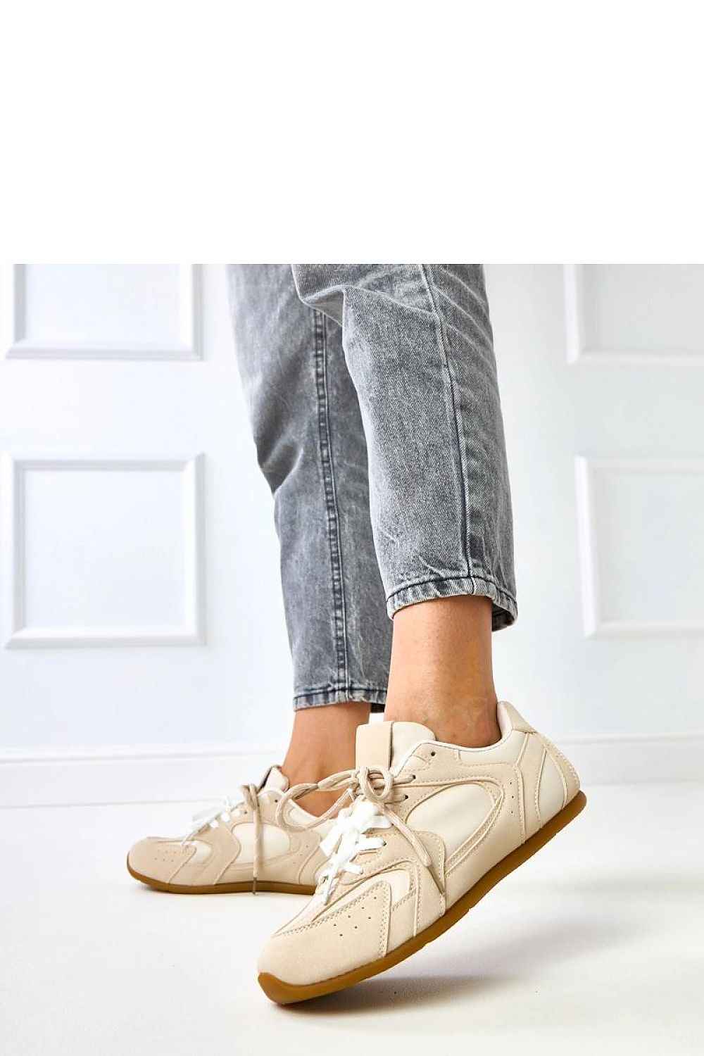 Sport Shoes model 218149