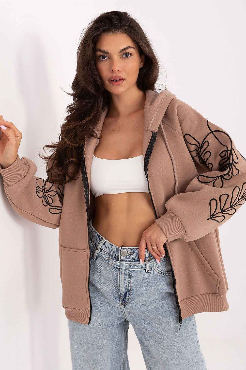 Sweatshirt model 218248