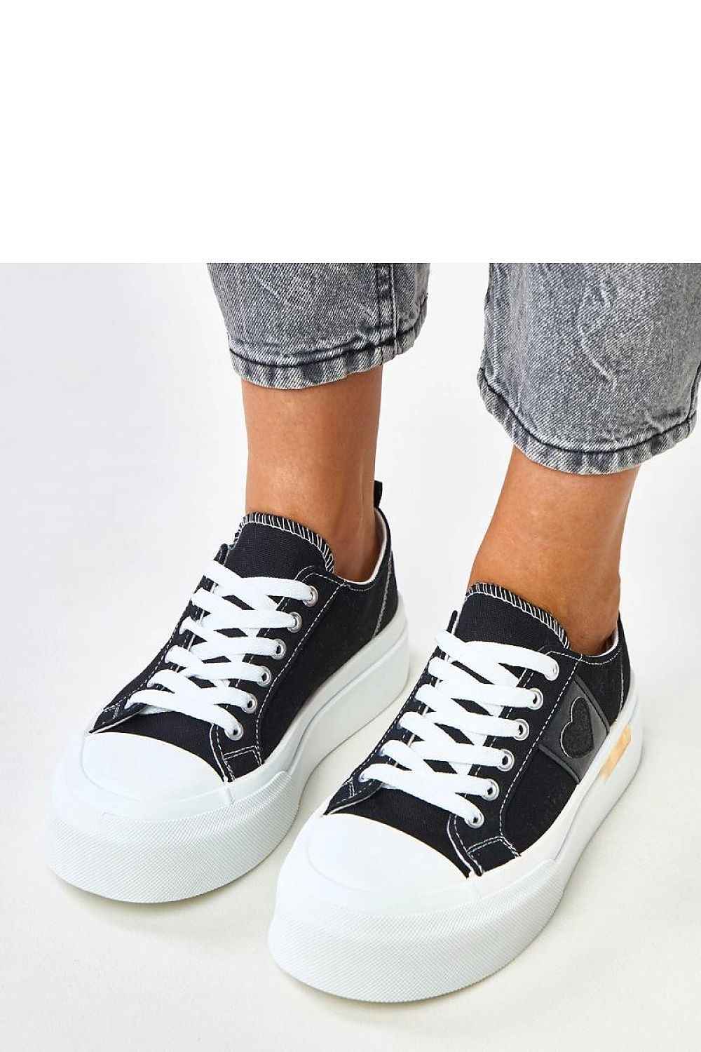 Sport Shoes model 218364