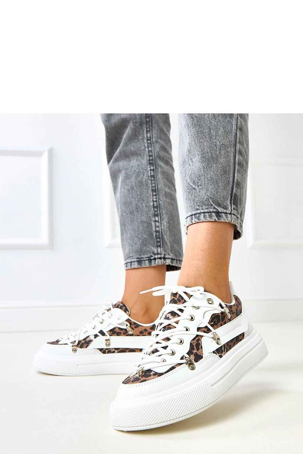 Sport Shoes model 218365