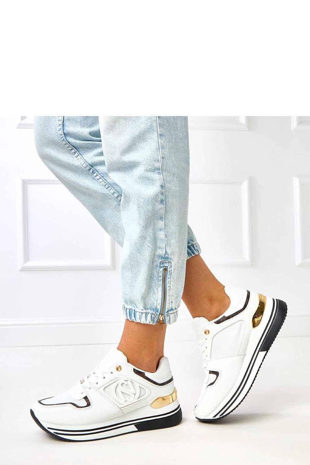 Sport Shoes model 218372