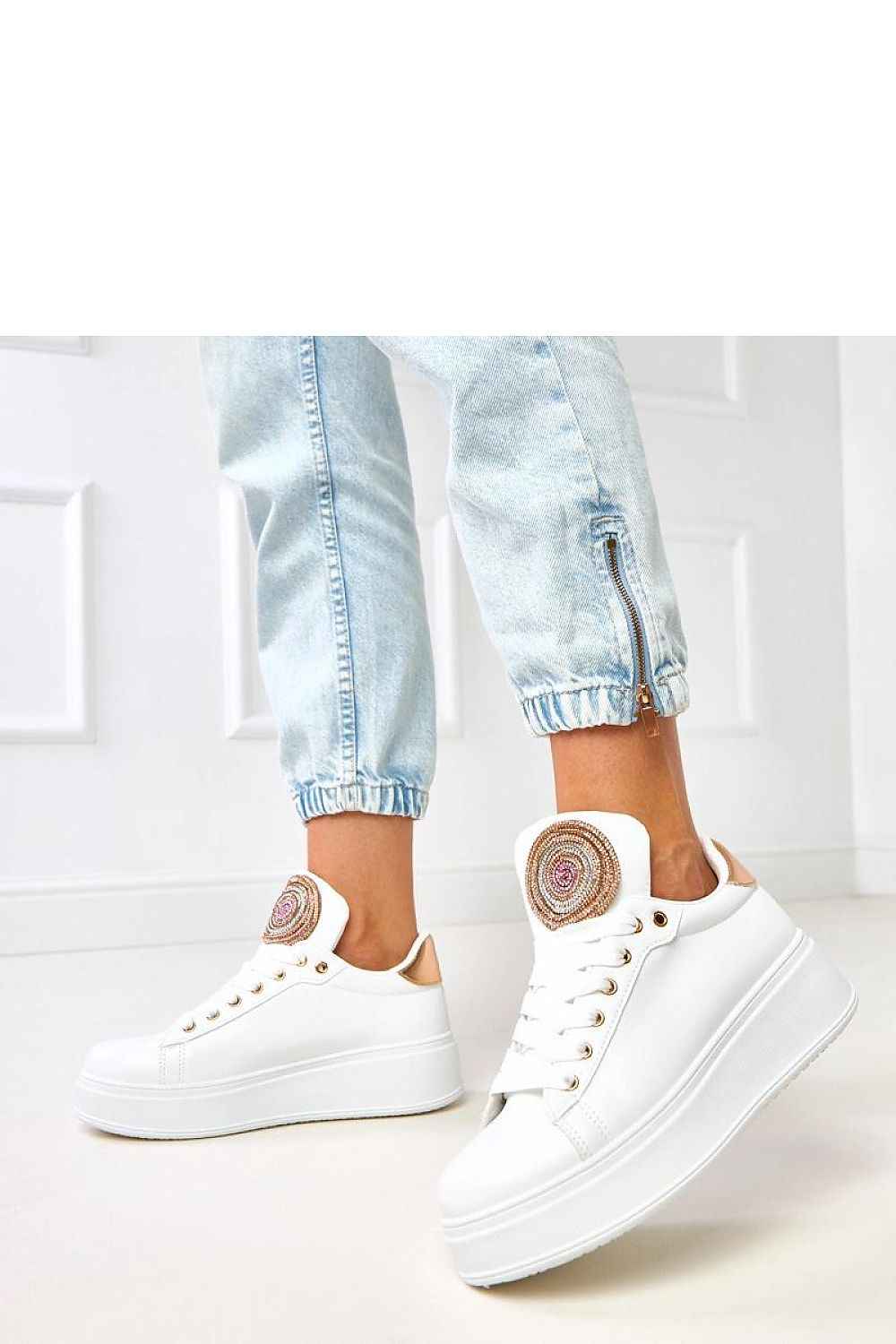 Sport Shoes model 218373
