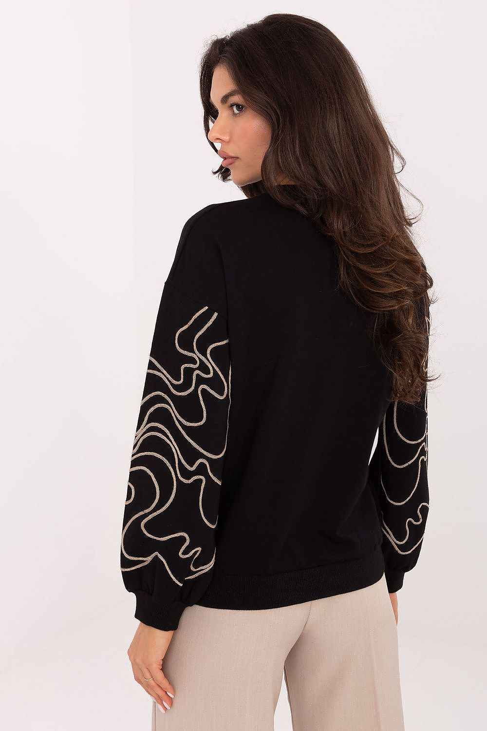 Sweatshirt model 218382