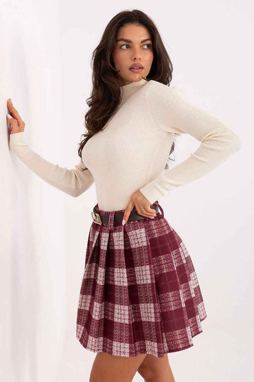 Short skirt model 218417