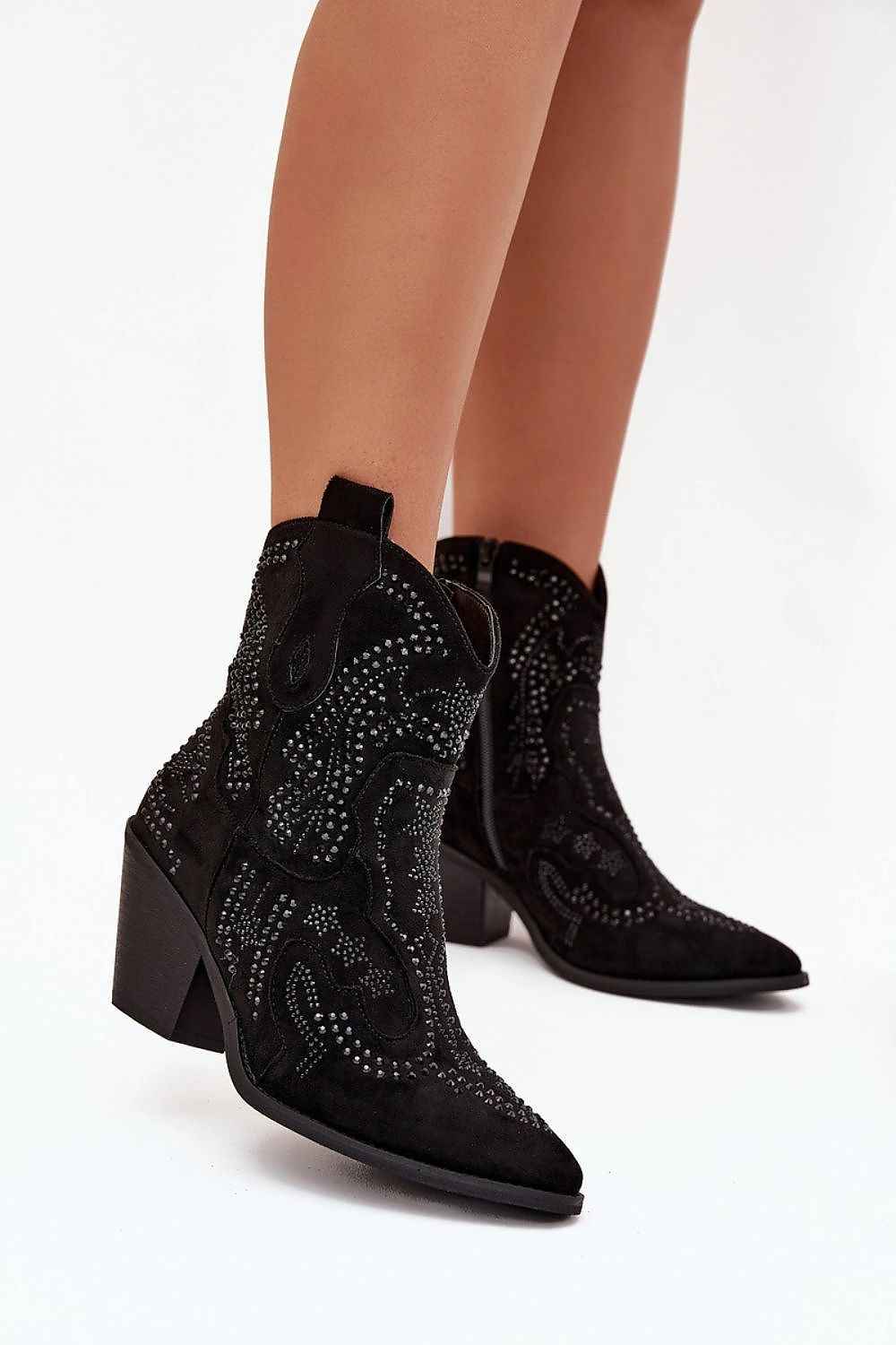Heel boots model 218512