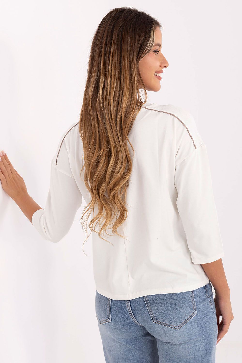 Blouse model 218838 Relevance