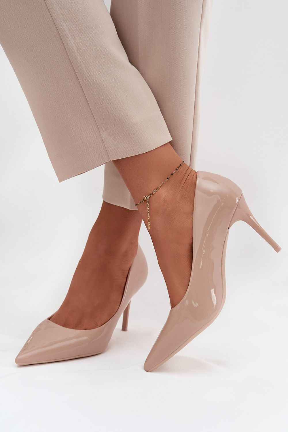 High heels model 218919