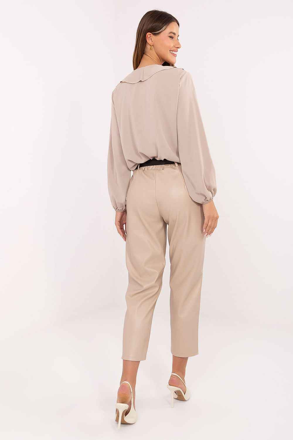Women trousers model 219071