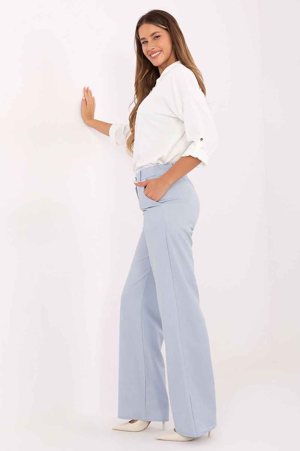 Women trousers model 219087
