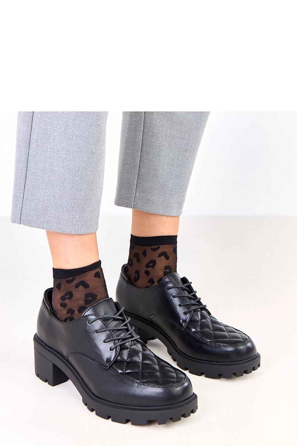 Heeled low shoes model 219166