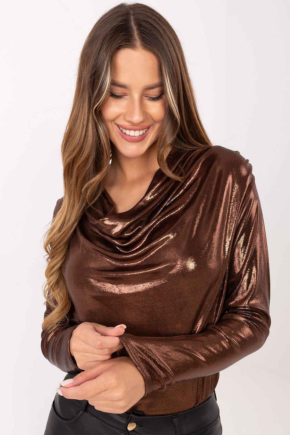 Blouse model 219197