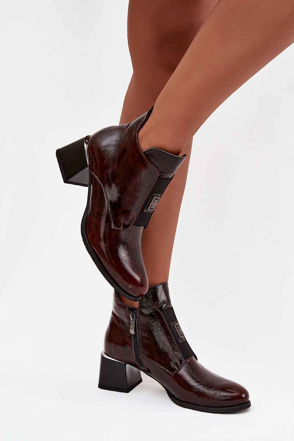 Heel boots model 219404