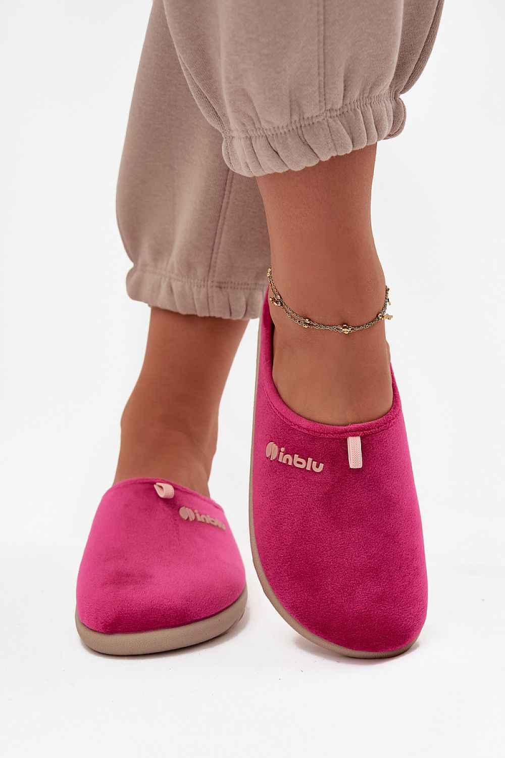 Slippers model 220067