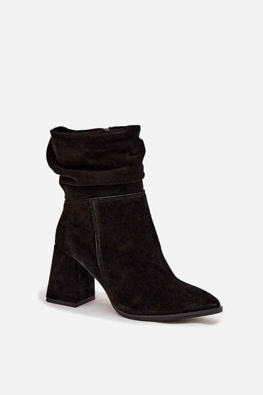 Heel boots model 220193