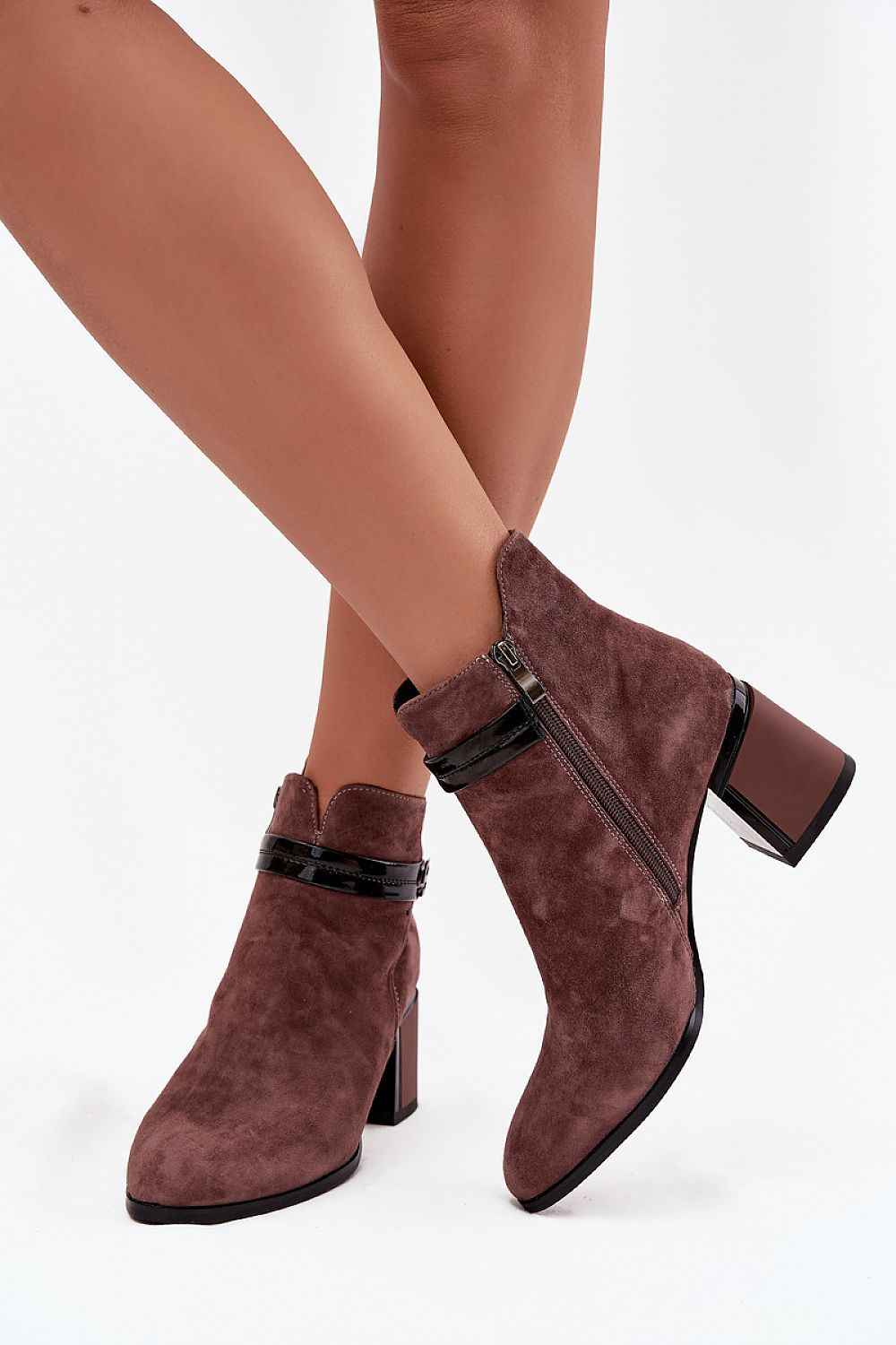 Heel boots model 220198