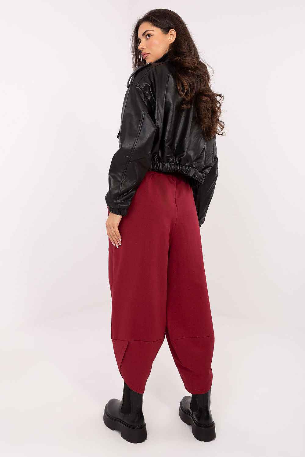 Tracksuit trousers model 220409