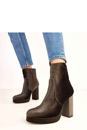Heel boots model 220583