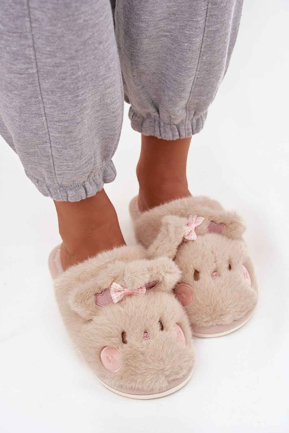 Slippers model 220728