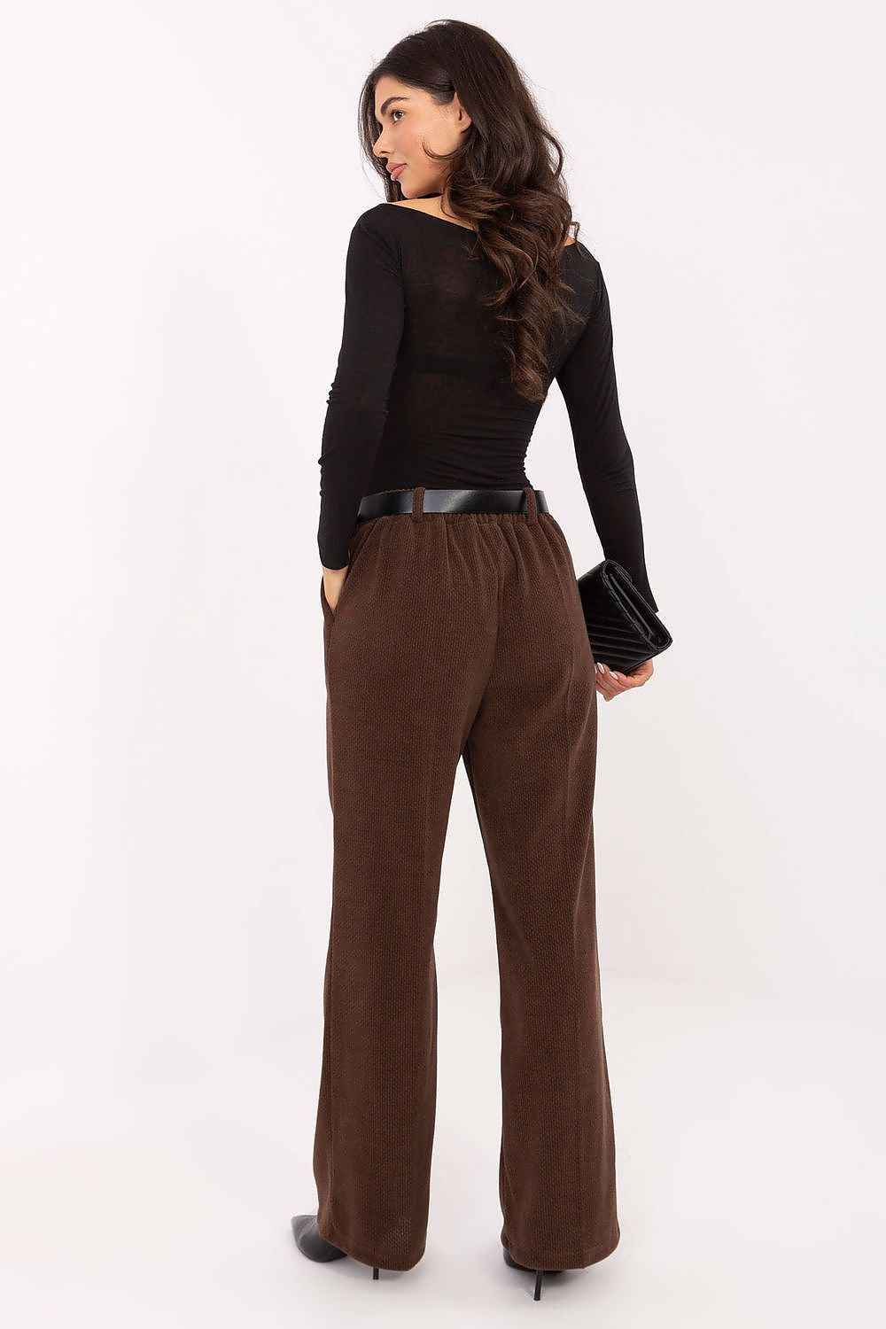Women trousers model 220754