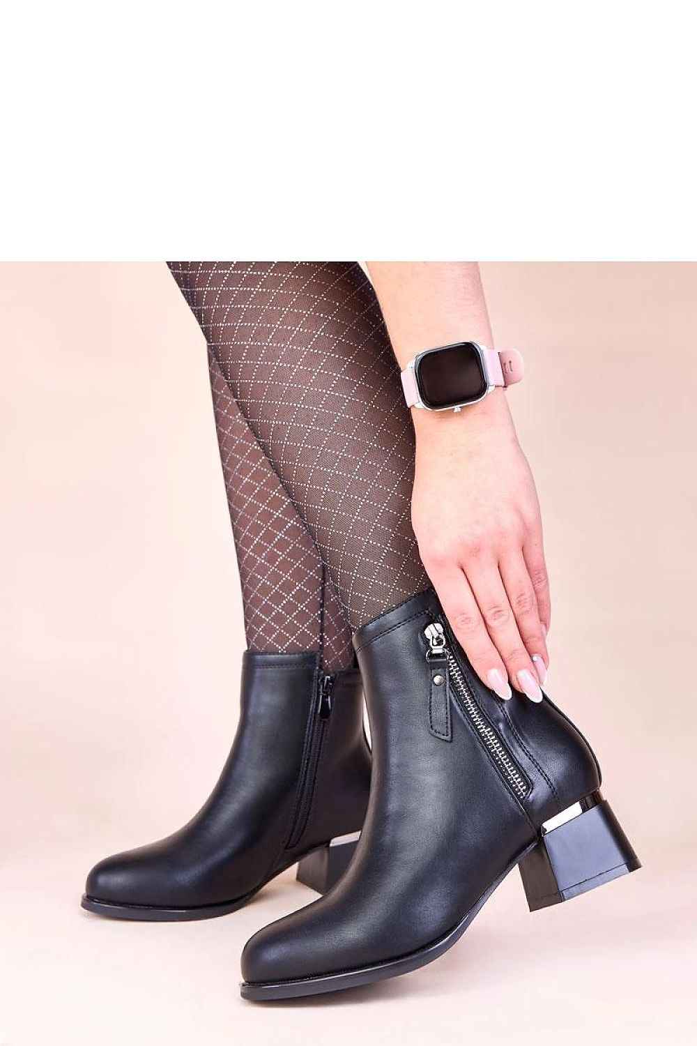 Heel boots model 221016