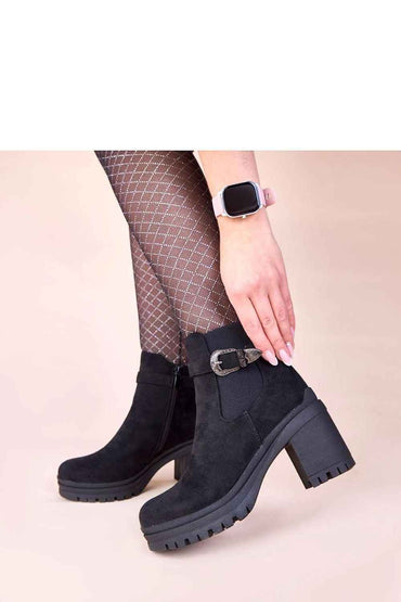 Heel boots model 221022