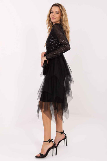 Short dress model 221077