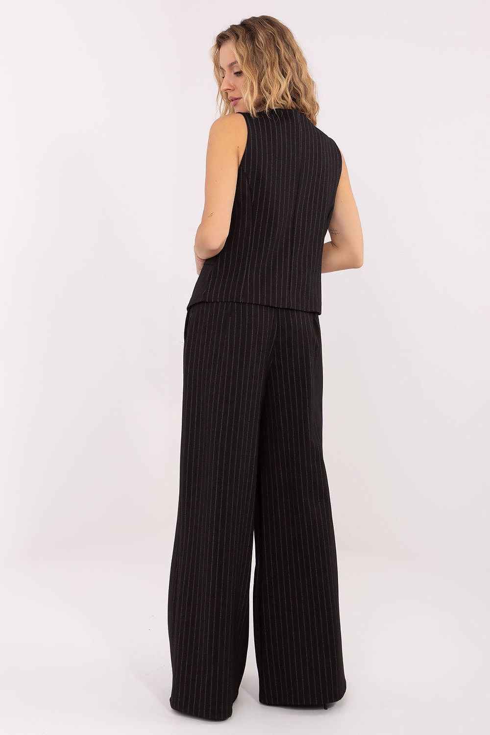 Women trousers model 221429
