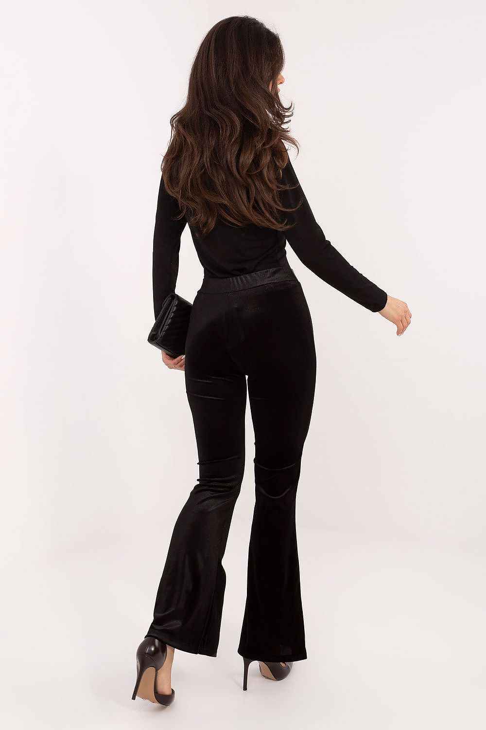 Women trousers model 221556