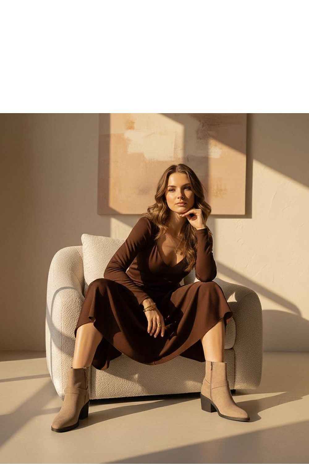 Heel boots model 222049