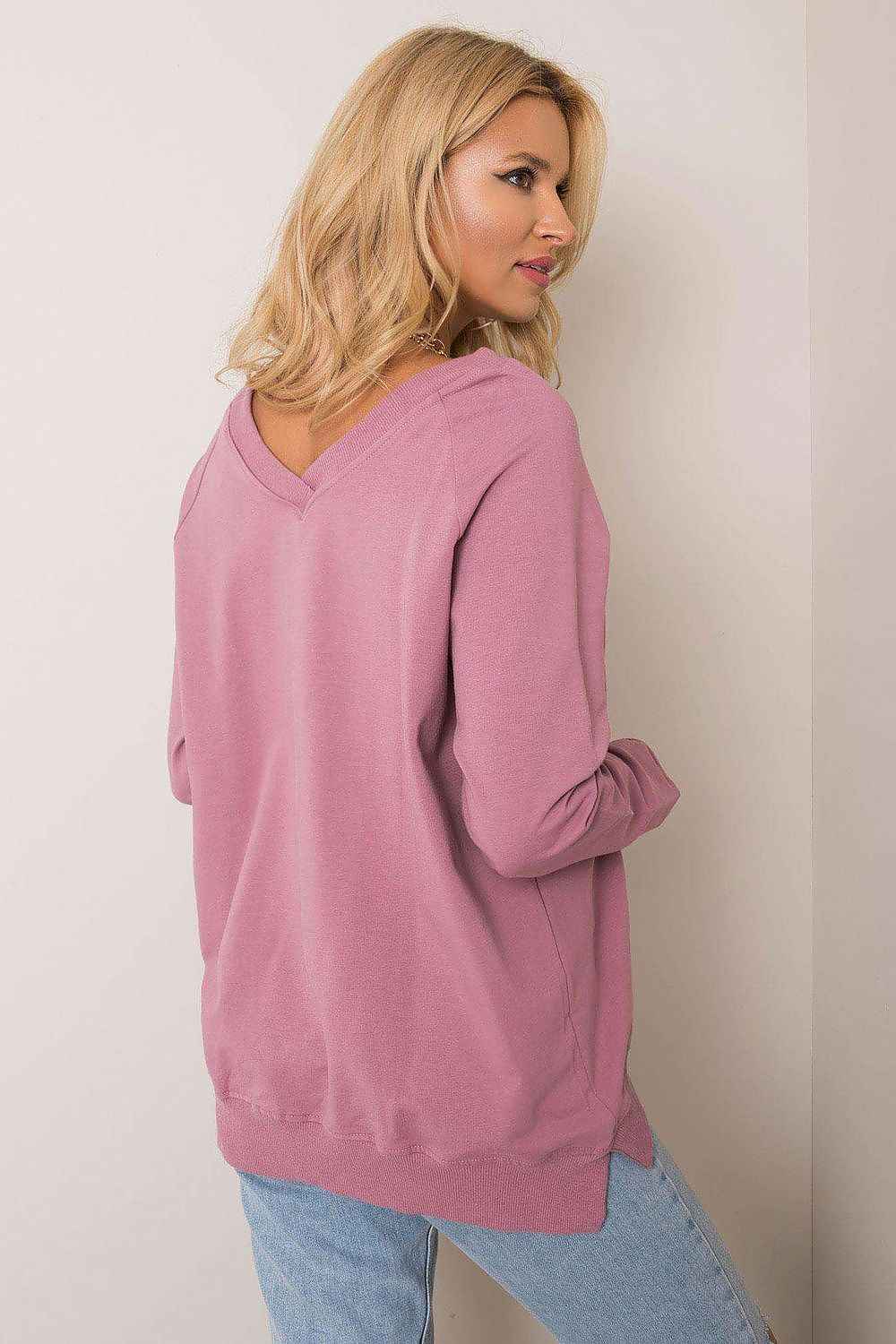 Sweatshirt model 222228