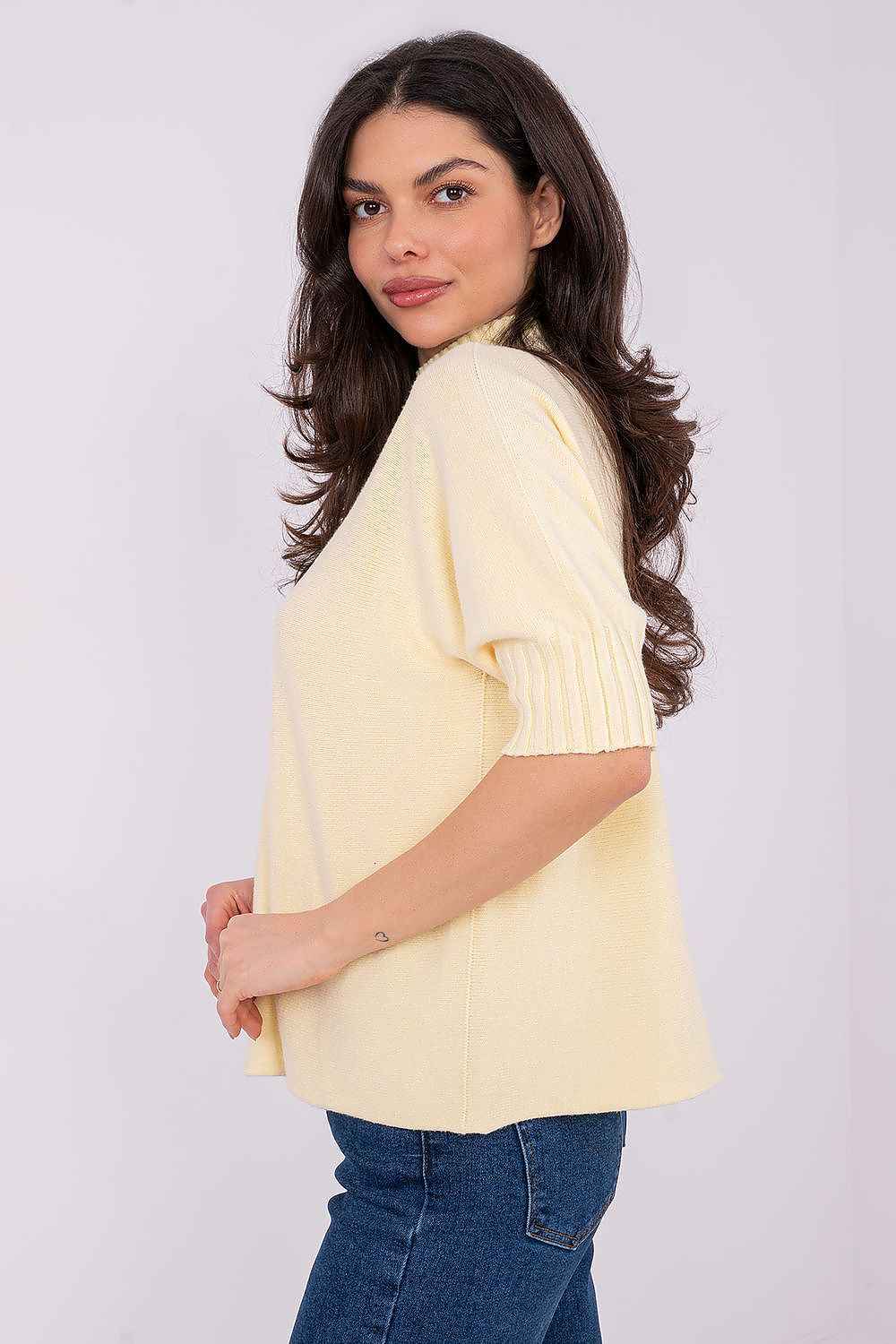 Short sleeve sweater model 222442