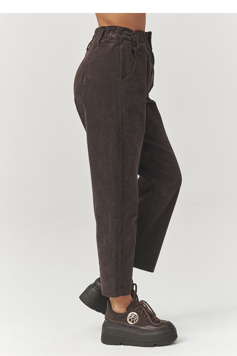 corduroy trousers model 223243 Makadamia