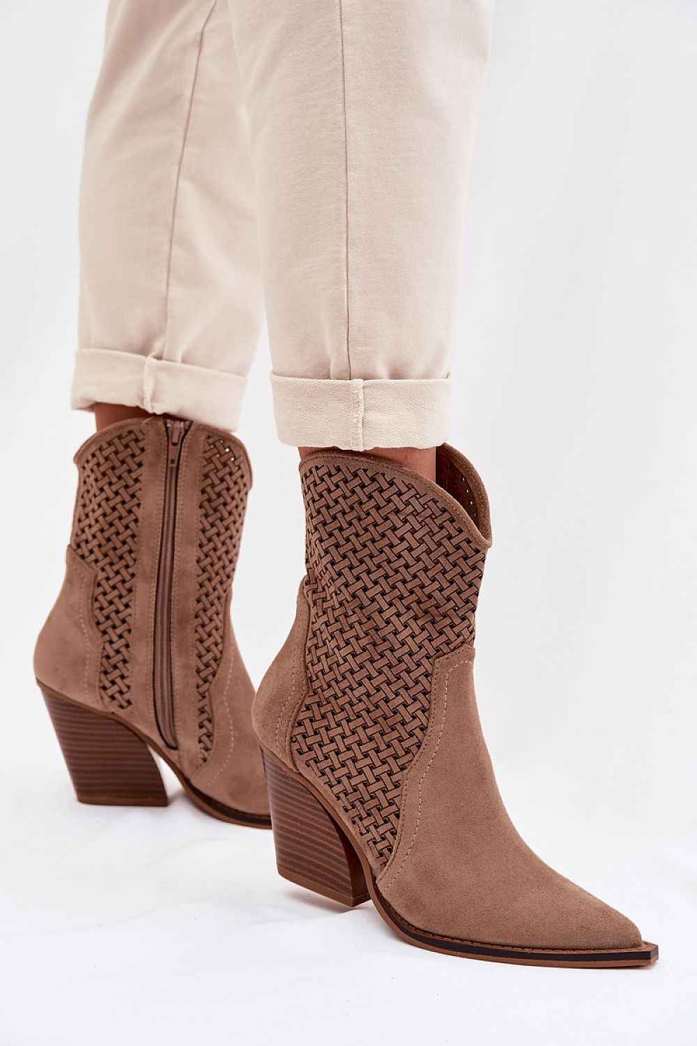 Heel boots model 224239