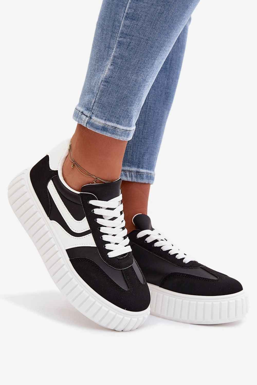 Sport Shoes model 224410