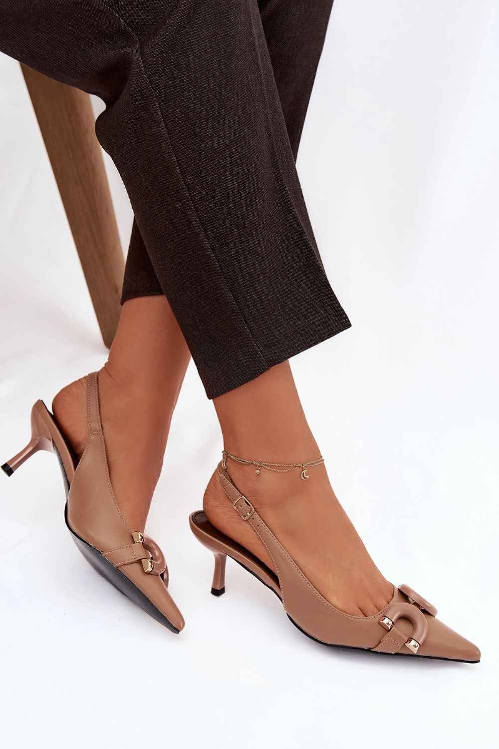 Heel sandals model 224500