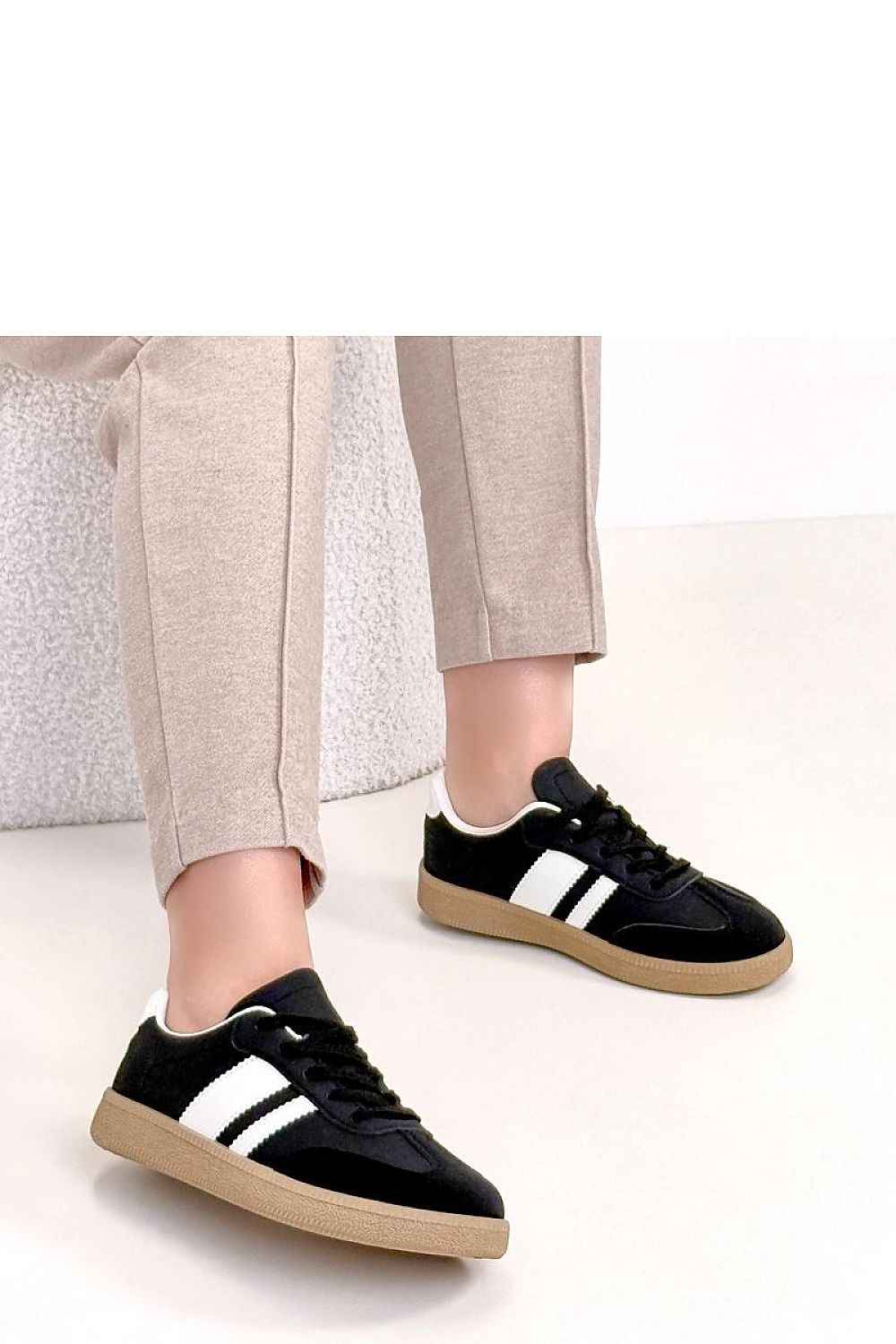 Sport Shoes model 224580