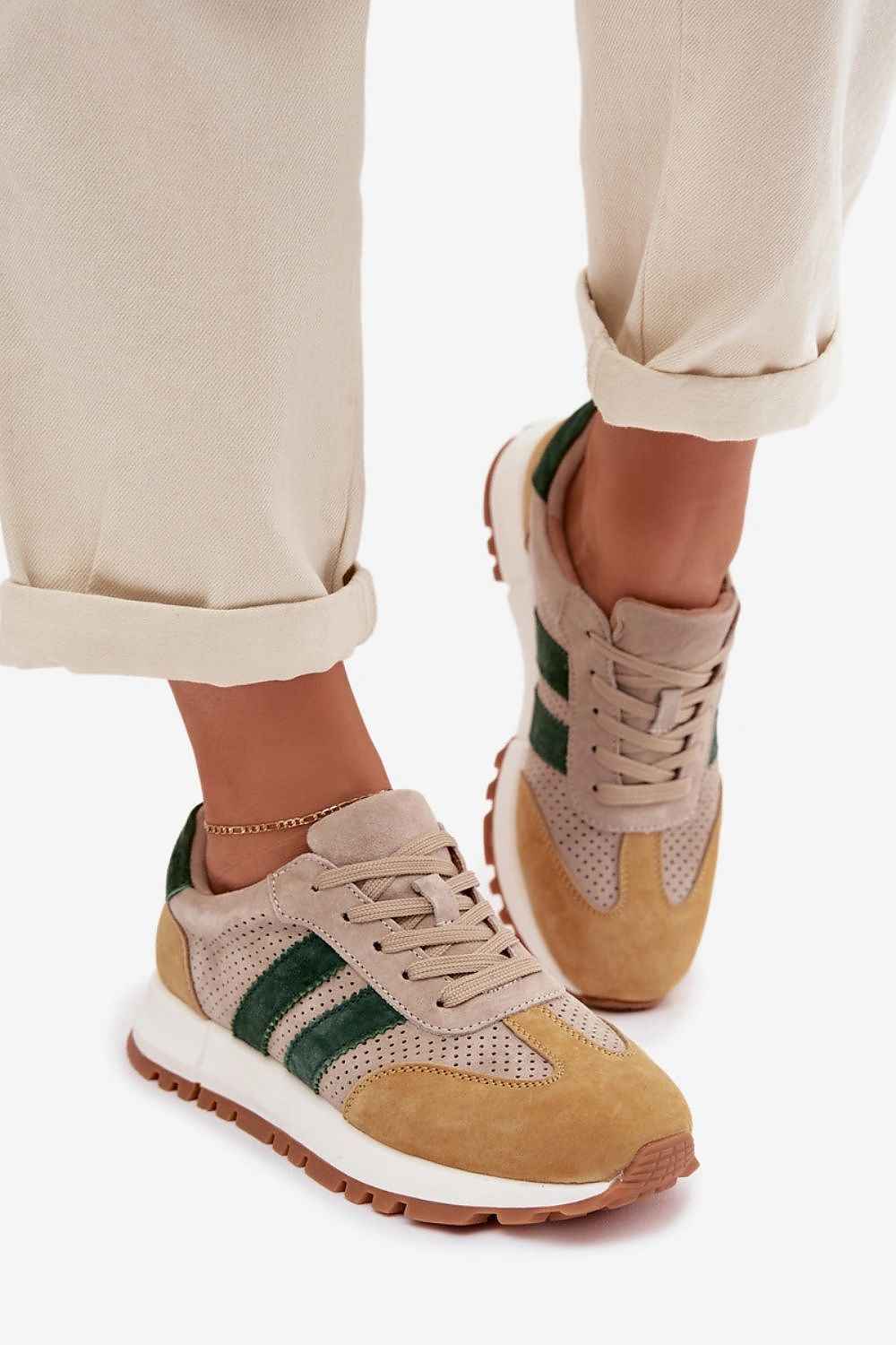 Sport Shoes model 224718