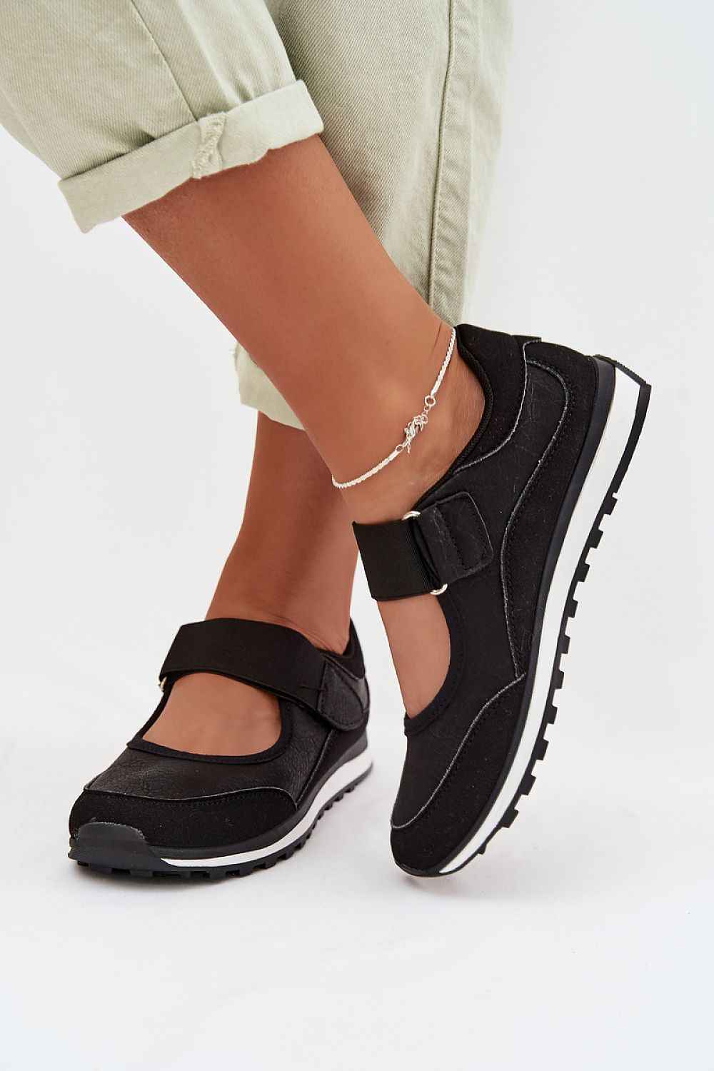 Half shoes model 225101