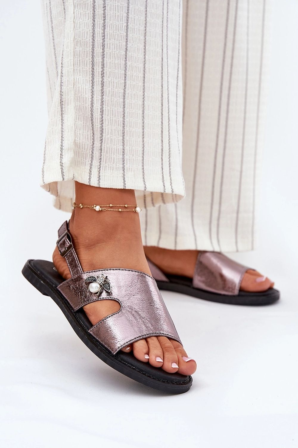 Sandals model 229265 Step in style