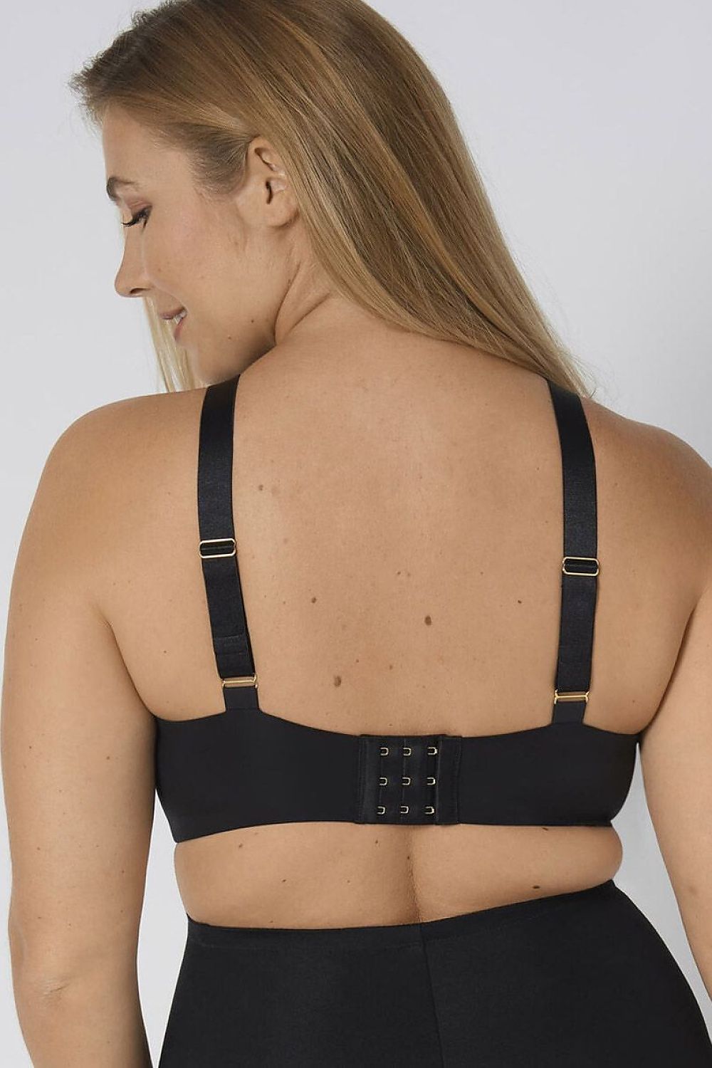 Padded bra model 230215 Triumph