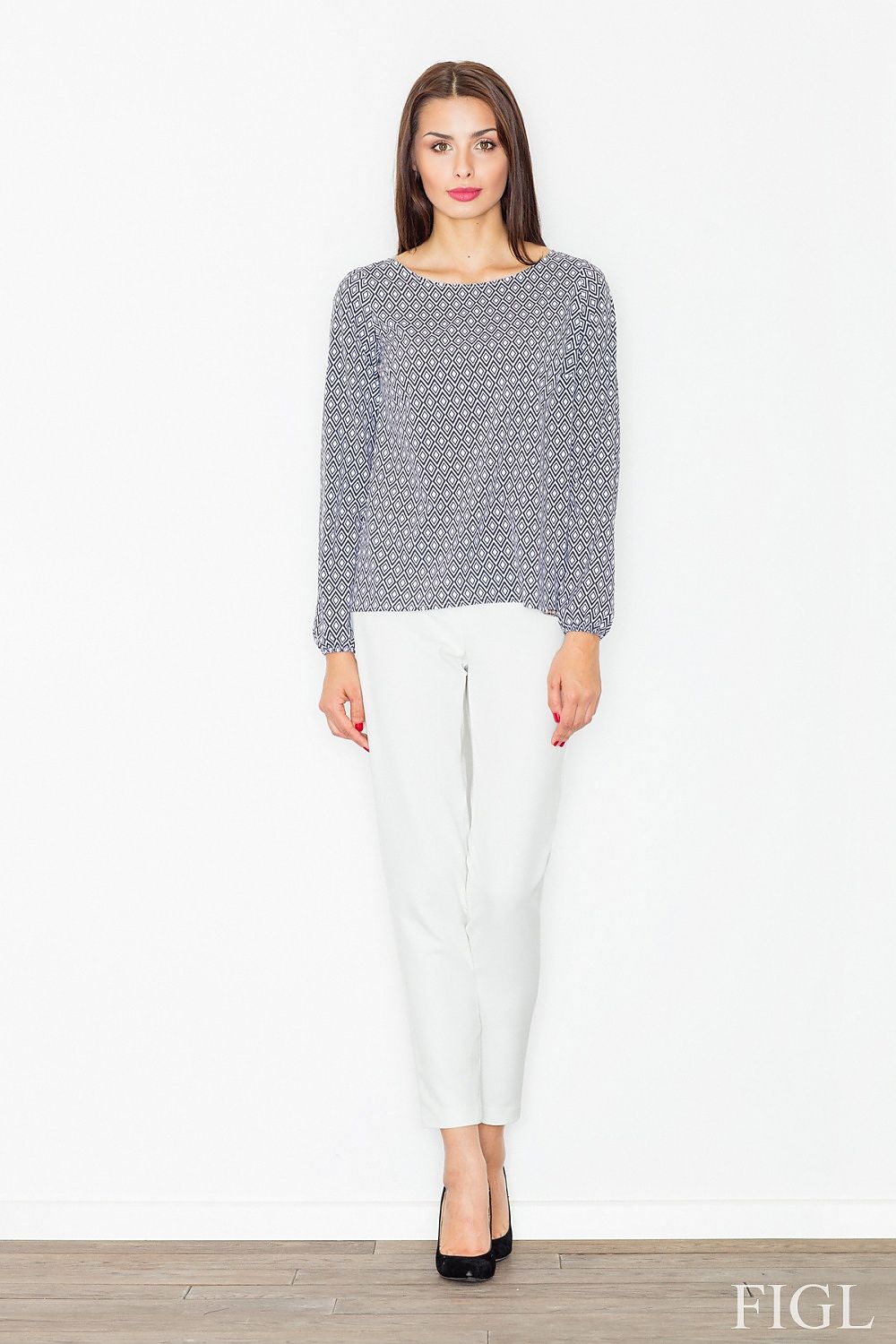 Blouse model 77079