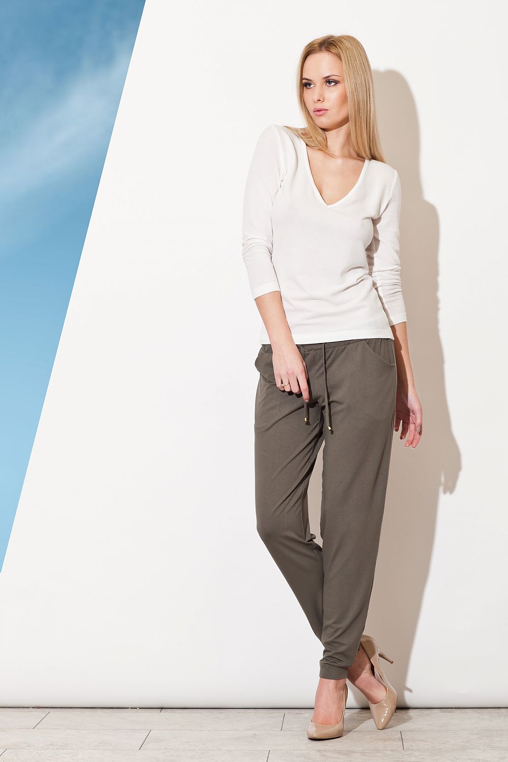 Women trousers model 29399 - comprar online na Lojahub